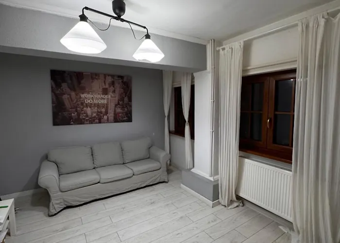 La Edward Ultra Apartment