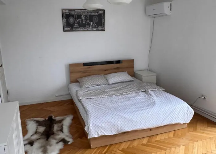 Apartment La Edward Ultra Craiova